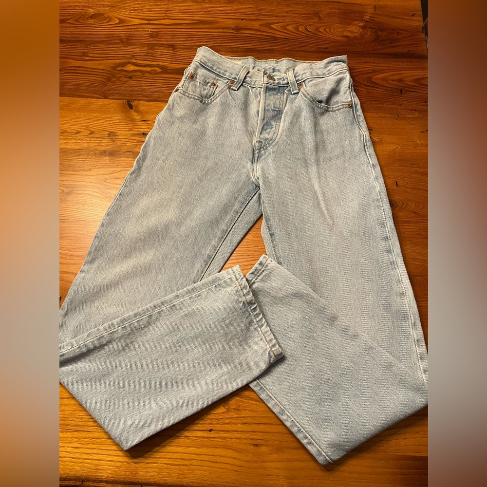 Levi’s 501 ‘90s Straight Leg Women Jeans